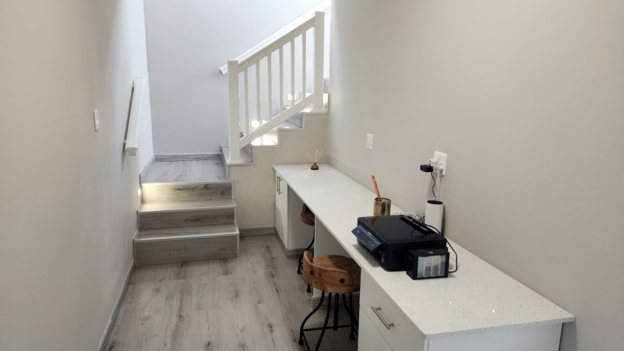 3 Bedroom Property for Sale in Monte Christo Western Cape